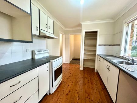 Comfortable & Private Home in South - Photo 5