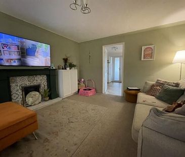 East Avenue - Photo 1