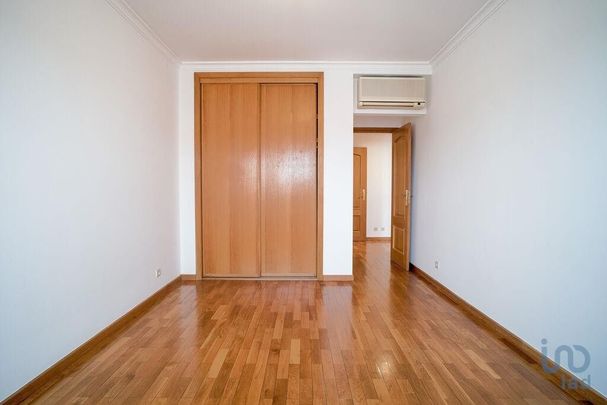 4 bedroom luxury Flat for rent in Lisbon, Portugal - Photo 1