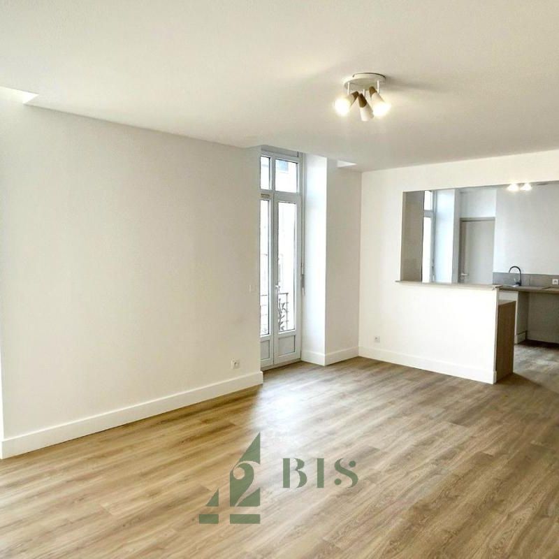 Location Appartement 3 pièces 75m² ROANNE 42300 - Photo 1