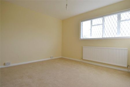 3 bedroom end of terrace house to rent - Photo 4