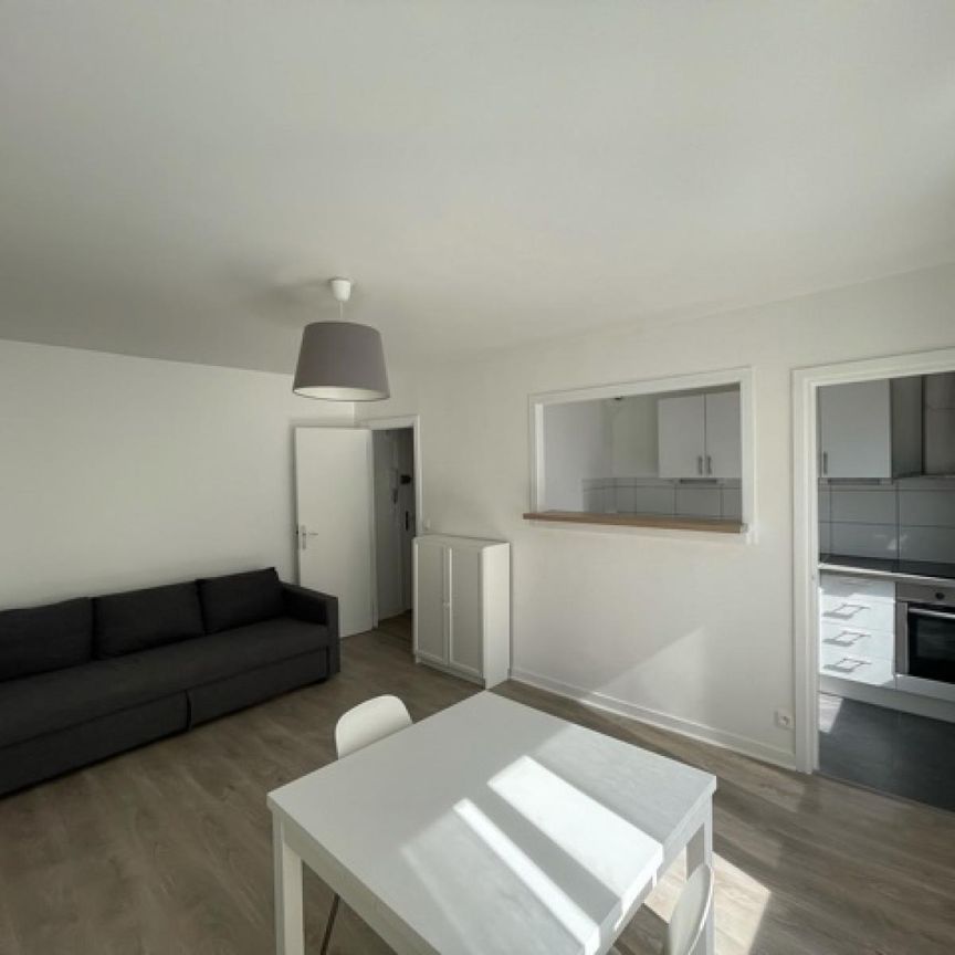 A LOUER : T2 à LILLE • Hypercentre • Nous consulter • - Photo 1