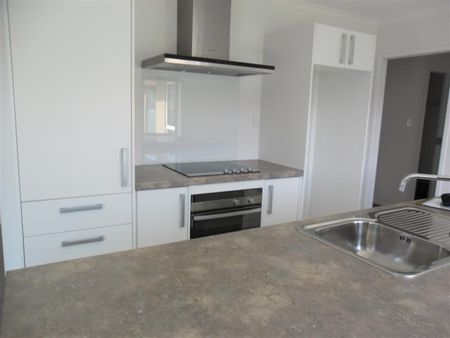 AVALON LIVING - Photo 2