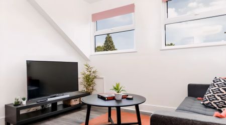 2 bedrooms 1 bathroom - Photo 2