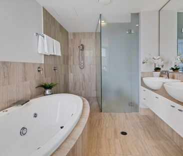 Luxury Waterfront Living! - Photo 3