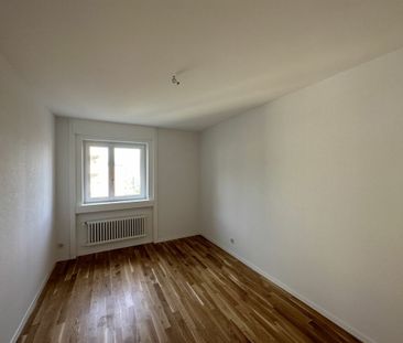 Beautiful 4.5-room apartment completely renovated in 2023 with balc... - Photo 3