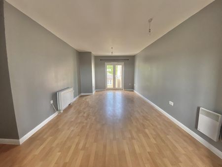 2 bedroom flat to rent - Photo 2