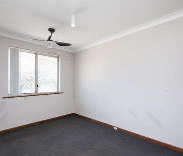 Spacious Family Living on 971sqm – Exceptional Location! - Photo 3