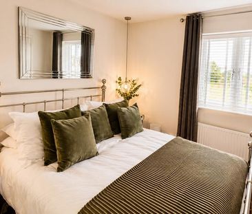 2 bedroom terraced house to rent - Photo 4