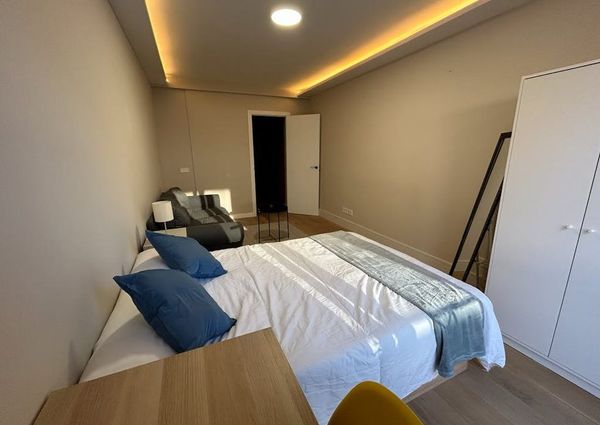 Calle de Colmenares, Madrid, Community of Madrid 28004