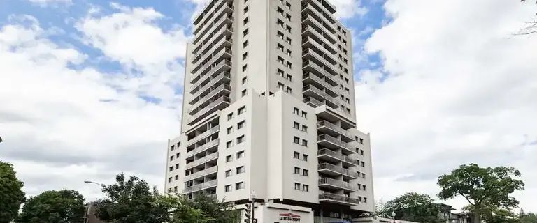 Le St-Laurent Apartments | 250 Grande Allée Ouest, Quebec - Photo 1