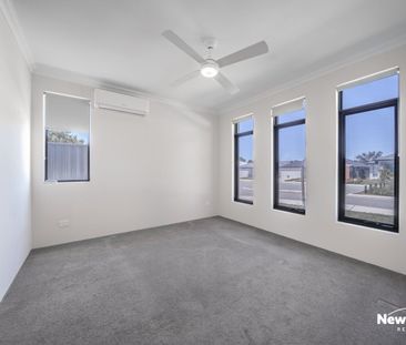 Modern Family Home - Photo 6