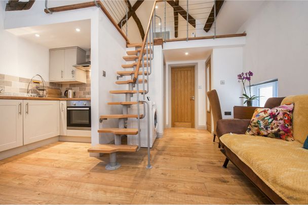 1 bedroom apartment to rent Market Place, Faringdon, SN7 - Photo 1