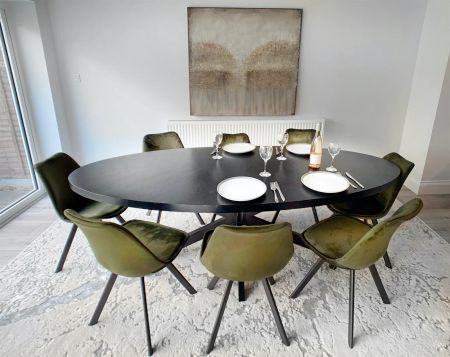 4 Bed, House - Photo 3