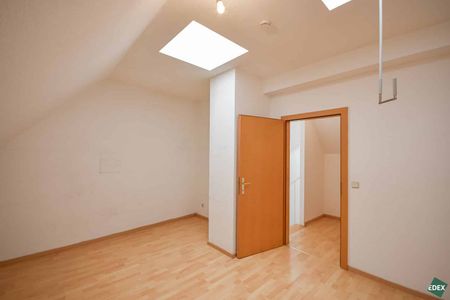 Attraktive 4-Zimmer-DG-Maisonette am Lorenz-Bayer-Park mit zwei Balkonen - Photo 4