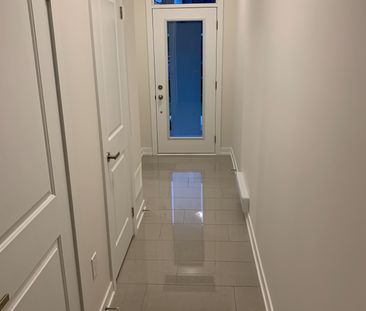 For Lease - 197 Salterton Circle, Vaughan, Ontario - Photo 4
