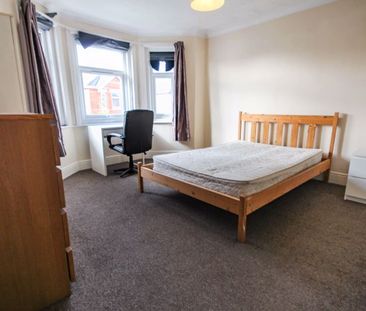 Castle Road, Bournemouth - Photo 3