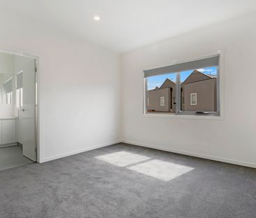 55 Chiltern Way, Wollert VIC 3750 - Townhouse For Rent | Domain - Photo 2