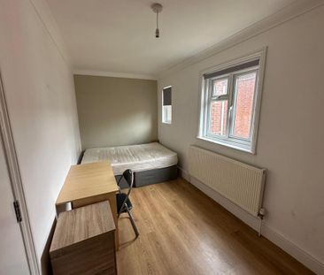 Alma Road, Southampton - Photo 6