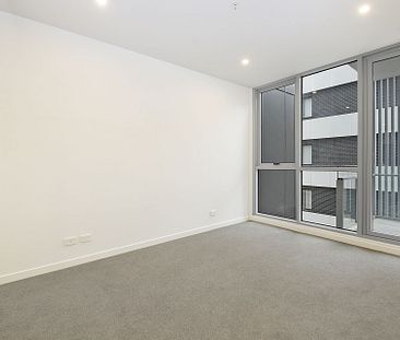 709/8 Aviators Way, Penrith - Photo 1