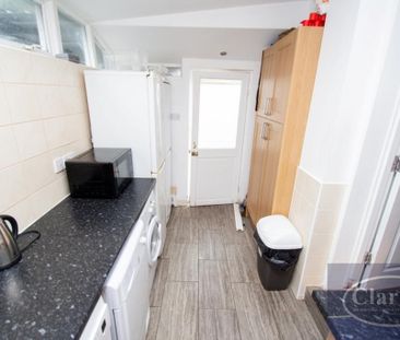 5 bedroom detached house to rent - Photo 6