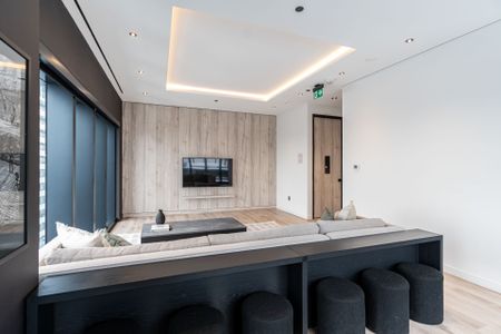 For Lease - 55 Charles Street Unit# 3704, Toronto, Ontario - Photo 3