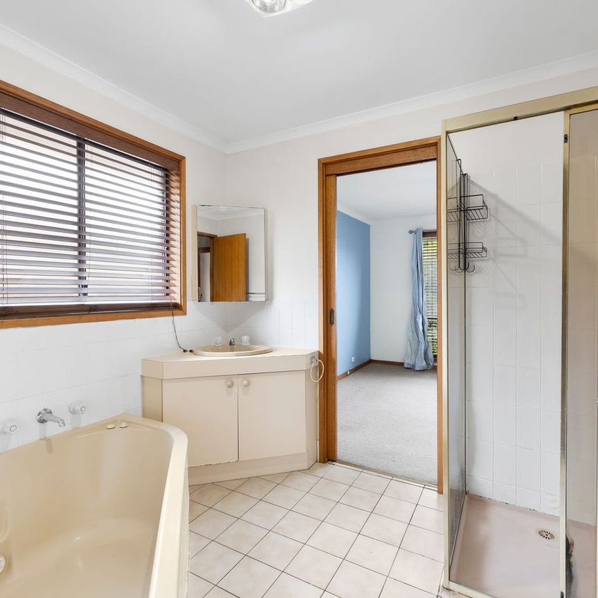 15 Coventry Drive, Werribee, Vic 3030 - Photo 1