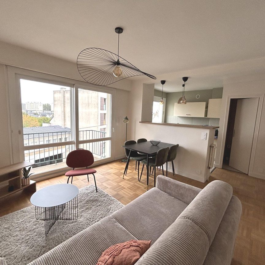 A LOUER T3 MEUBLE VANNES CENTRE VILLE - Photo 1