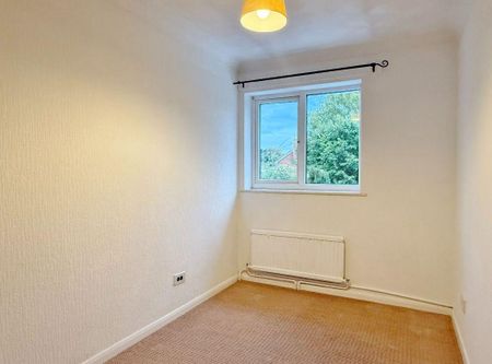 4 bedroom detached house to rent - Photo 2