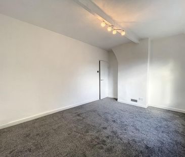 2 bedroom end of terrace house to rent - Photo 6