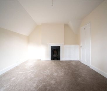 A uniquely positioned 4 bedroom detached house to rent set within t... - Photo 6