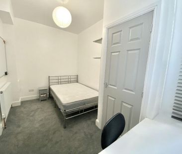 4 bedroom house share to rent - Photo 5