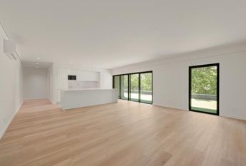 2 Bedroom Apartment with garden, Miraflores, Oeiras