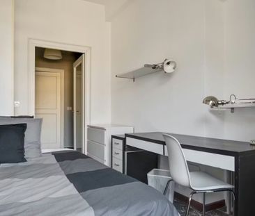 Piazza Umanitaria, Milan, Lombardy 20122 - Foto 1