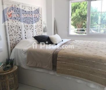 Casa adosada en alquiler en Nuevo Portil - Photo 3