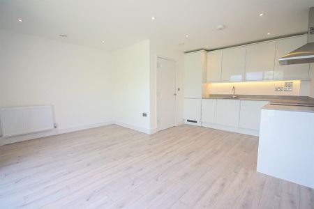 1 bedroom apartment to rent - Photo 2