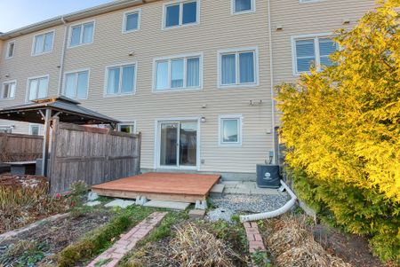 For Lease - 513 Coldwater Crescent, Kanata, Ontario - Photo 3