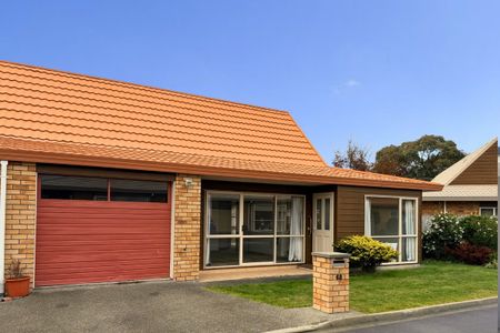 Lifestyle Living at Holdsworth Villas – Over 50s Community - Photo 3