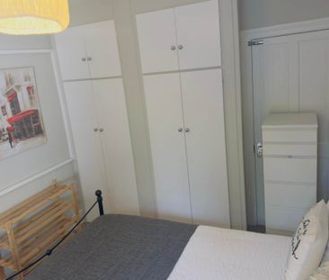 Room 3: 18 Rupert Road, Guildford, GU2 7NE - Photo 3