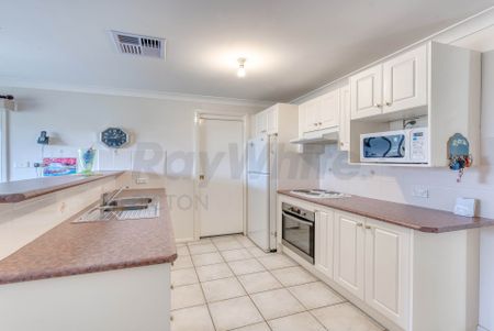 3 Bedroom Family Home - Great Location - Photo 3