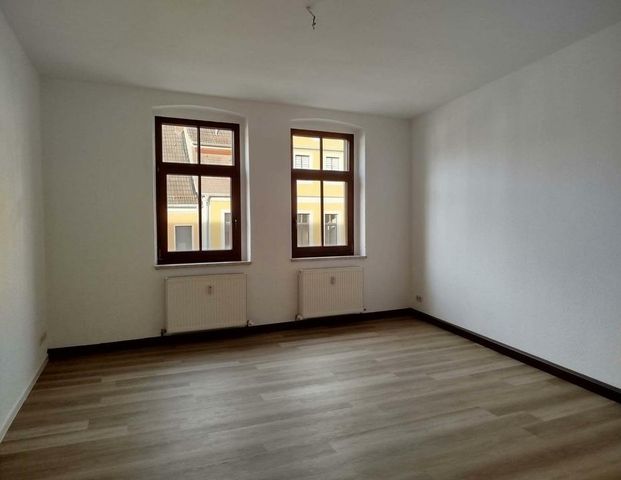 Erstbezug nach Renovierung - 2,5 Zimmer mit geplanter Dachterrasse in der City von Altenburg - Photo 1