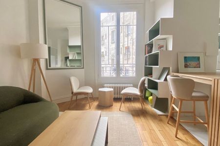 Appartement à louer rue de Rennes, Paris 6ème - Photo 2