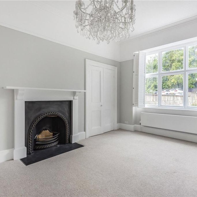 4 bedroom terraced house to rent - Photo 1