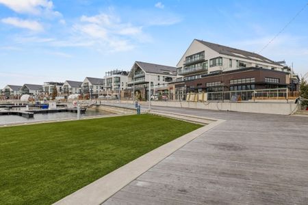 For Lease - 333 Sunseeker Avenue Unit# 217, Innisfil, Ontario - Photo 2