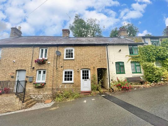 2 bedroom terraced house to rent - Photo 1