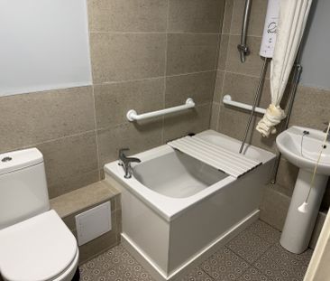 Ground Floor Flat, Mill Court, Great Haywood, Stafford, ST18 0RX - Photo 5