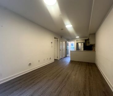 For Lease - 8 Drummond Street Unit# 418, Toronto, Ontario - Photo 3
