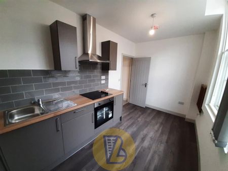 1 bedroom block of apartments to rent - Photo 3