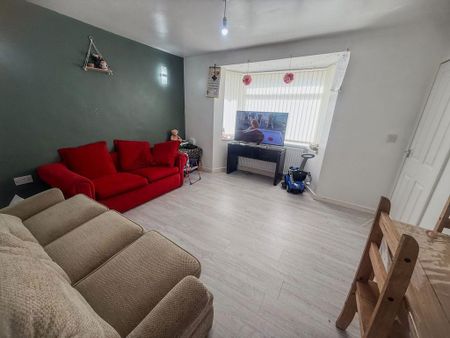 3 bedroom terraced house to rent - Photo 2