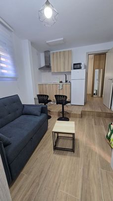 Alquiler de piso en Antonio Vico - Photo 1